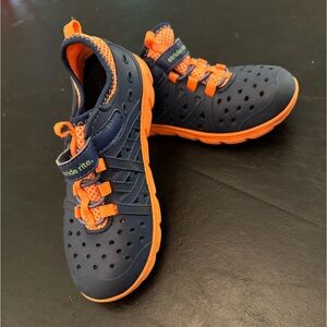 STRIDE RIGHT SNEAKERS TENNIS SHOES  WATER SHOES Size 12
